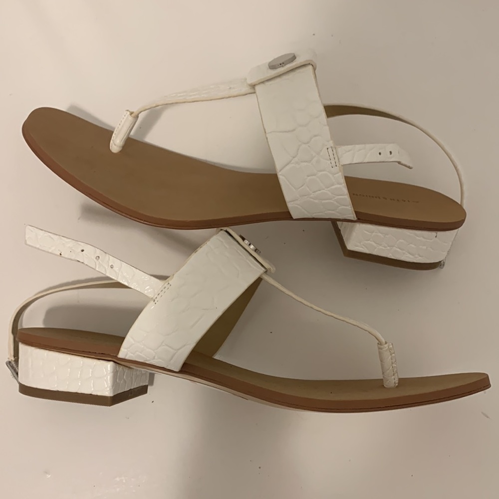 14th & Union white flats NEW size 7.5M - Picture 2 of 2